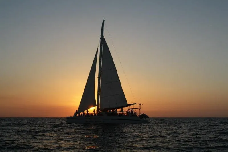 Marlin del Rey Catamaran Coco Beach