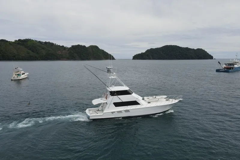 Thunder Catamaran Jaco