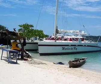 Marlin del Rey Catamaran Coco Beach