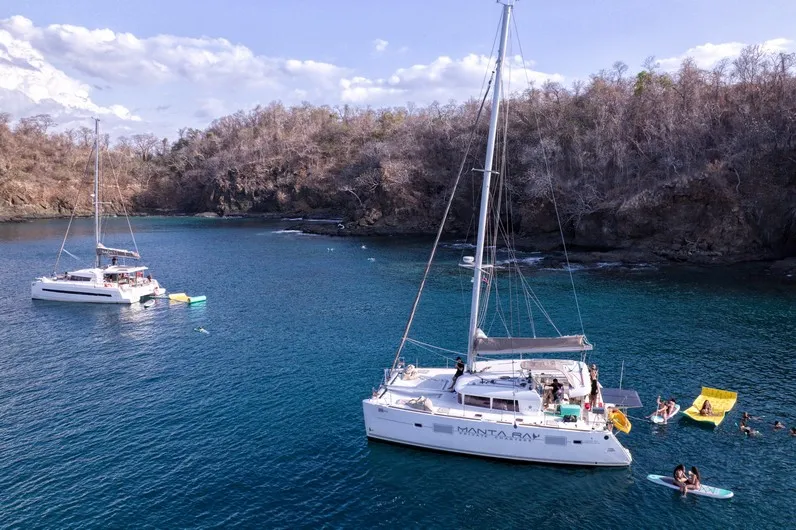 New Manta Ray Catamaran Flamingo